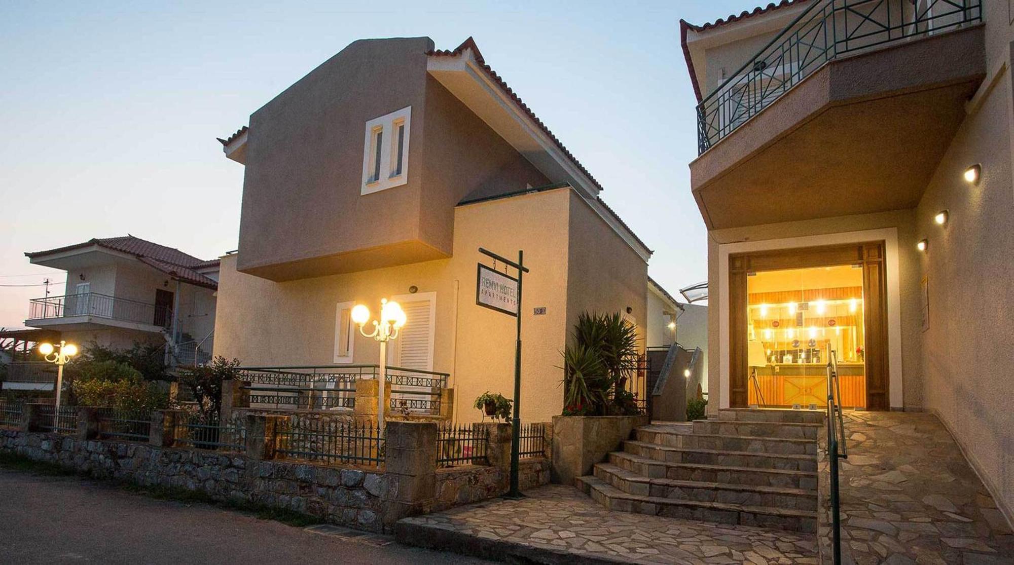 Remvi Hotel - Apartments Stoúpa Exteriér fotografie