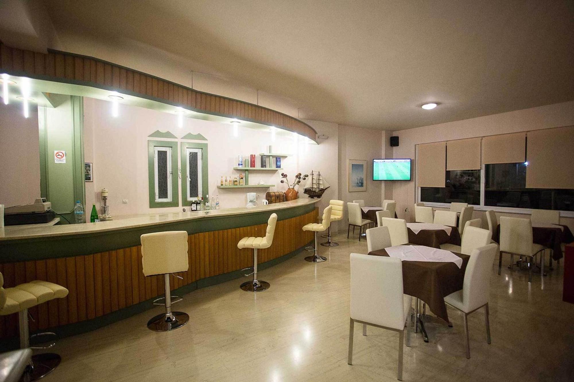 Remvi Hotel - Apartments Stoúpa Exteriér fotografie